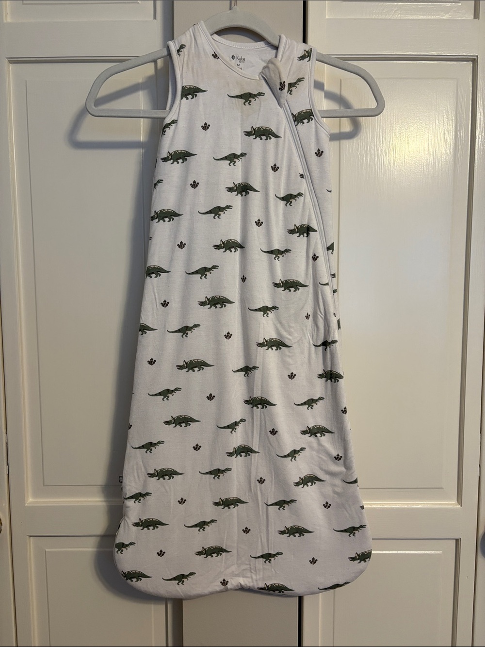 Kyte Baby Sleeveless White Green Dino Print Sleep Sack Medium 1.0 tog